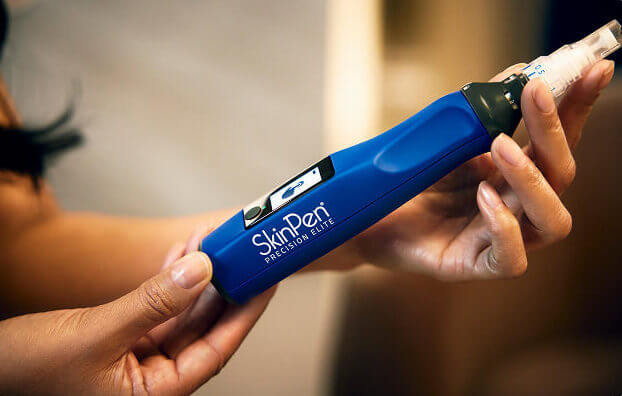 skinpen-elite-manos Tamaño SkinPen
